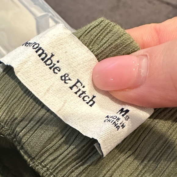 Abercrombie & Fitch Green and White Pants Set - Picture 7 of 7